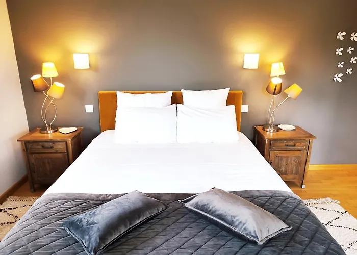 Hotel Le 6, 5 Etoiles A Moins De 100m Du Bord Du De Gérardmer