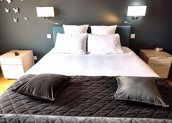 Hotel Le 6, 5 Etoiles A Moins De 100m Du Bord Du De *